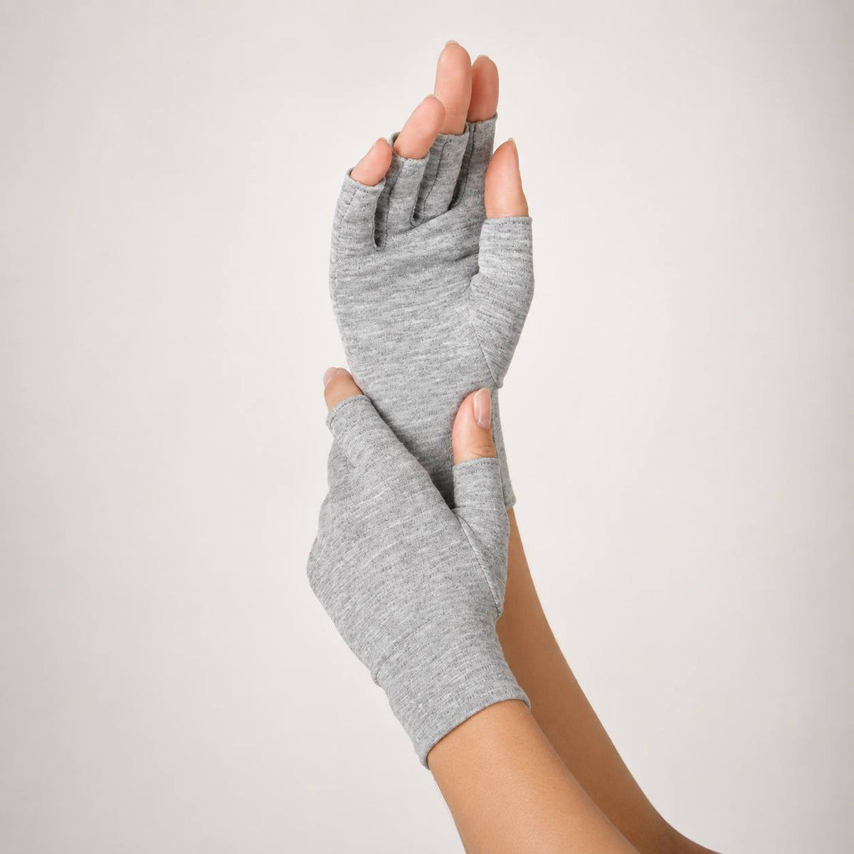 Bamboo Compression Gloves